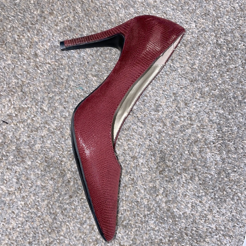 New red high heels